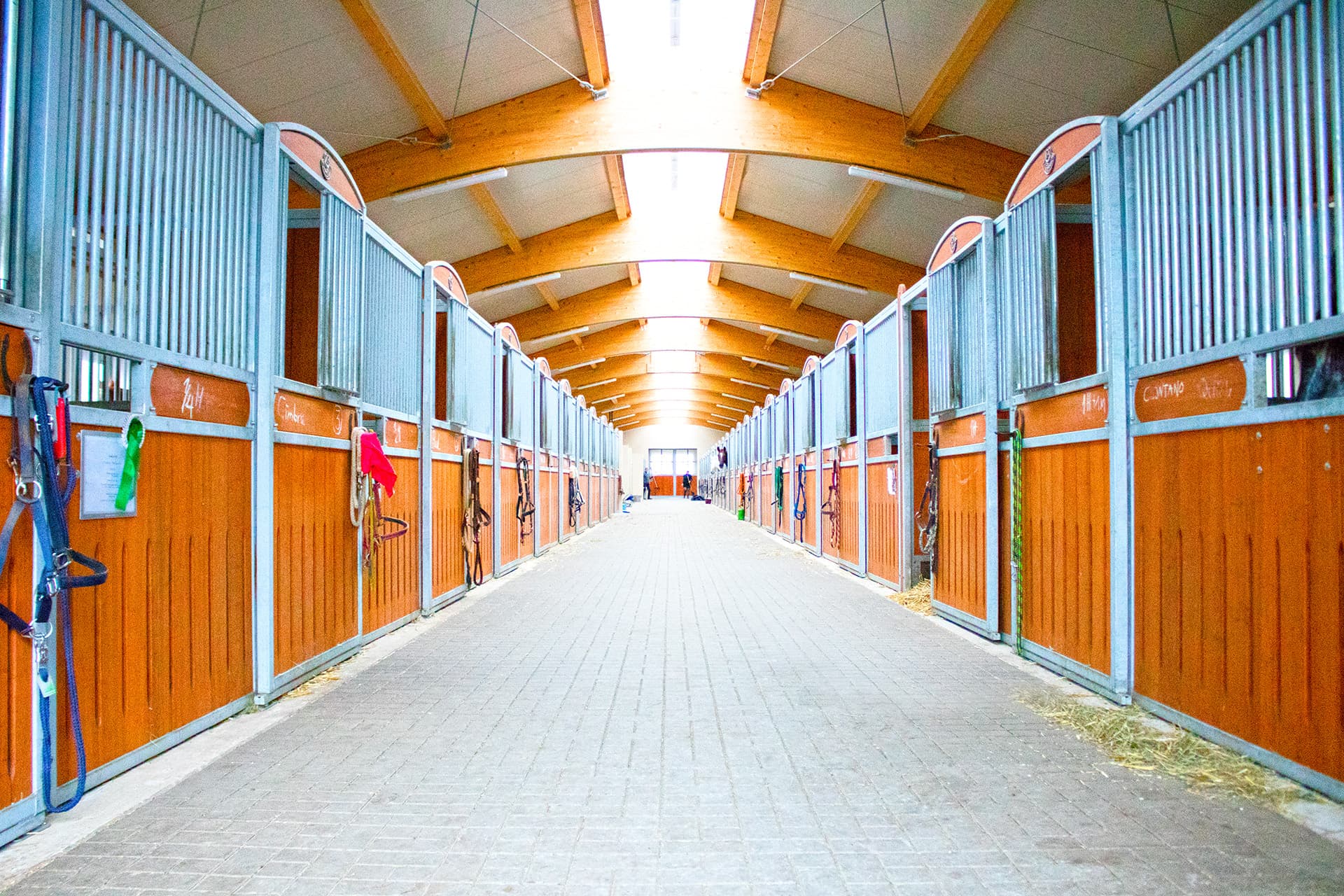 Reitanlage Mittelgang